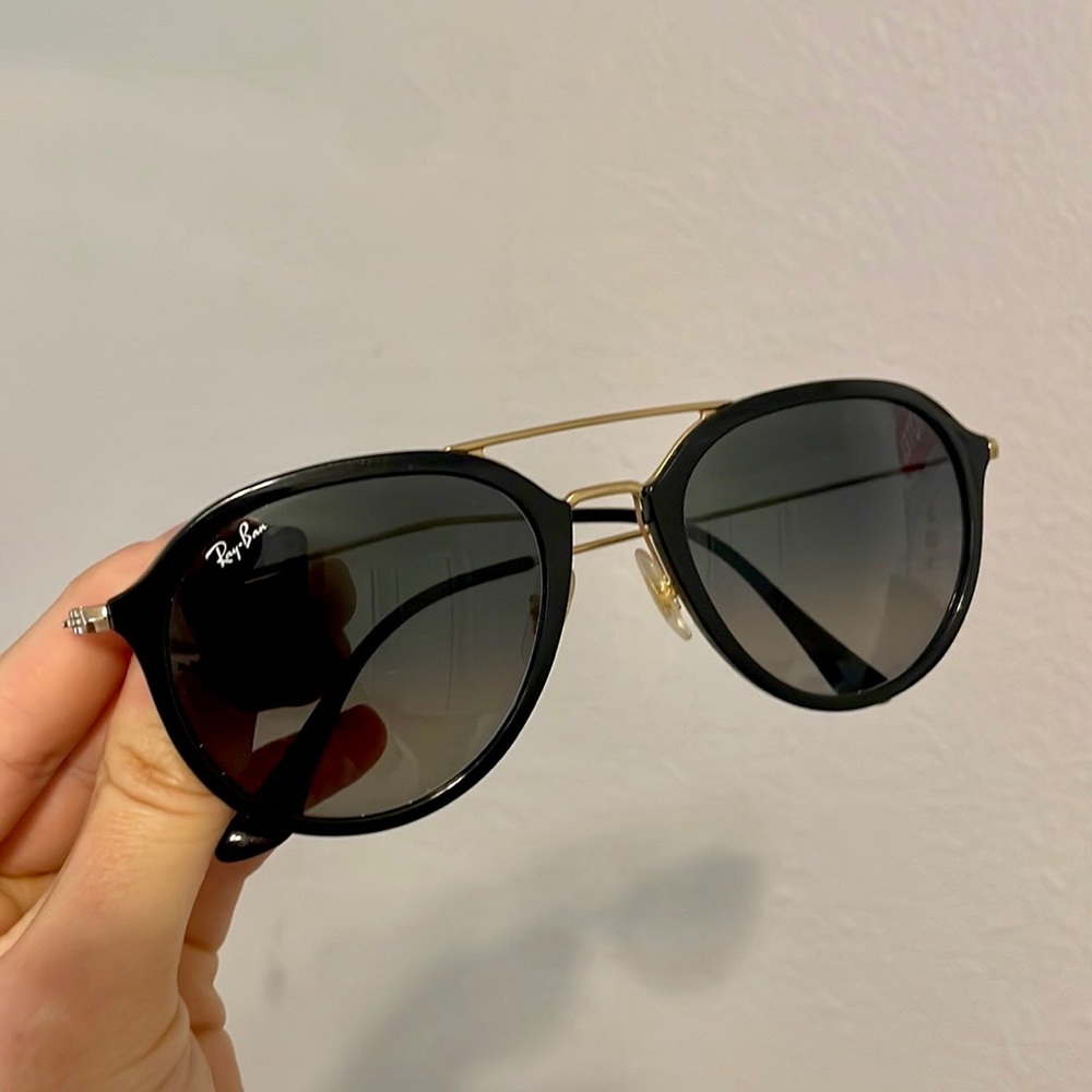 Ray-Ban RB4253 Sunglasses